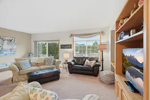 2111 Eagle Trace Ln, Woodbury, MN 55129 - Photo 12