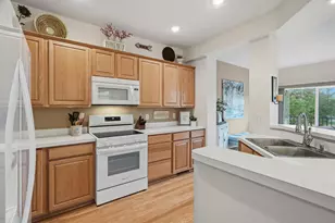 2111 Eagle Trace Ln, Woodbury, MN 55129 - Photo 22