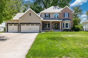1084 Tamberwood Ct, Woodbury, MN 55125 - Photo 1