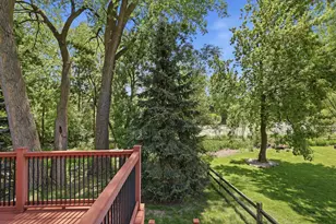 1084 Tamberwood Ct, Woodbury, MN 55125 - Photo 38