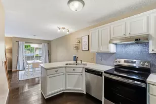 3601 Genevieve Ave N, Oakdale, MN 55128 - Photo 14