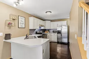 3601 Genevieve Ave N, Oakdale, MN 55128 - Photo 10