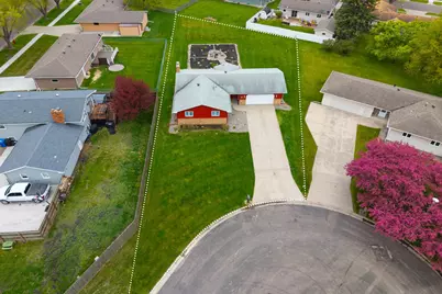 1437 E Gateway Circle S, Fargo,  58103 - Photo 2