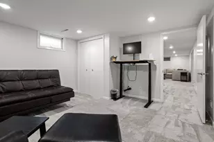1437 E Gateway Cir S, Fargo,  58103 - Photo 28