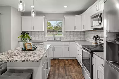 1437 E Gateway Circle S, Fargo,  58103 - Photo 6