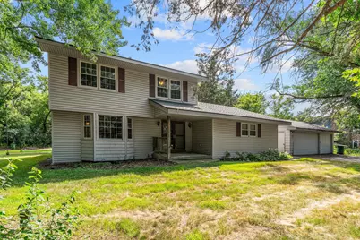5352 Eagle Creek Boulevard, Shakopee, MN 55379 - Photo 8