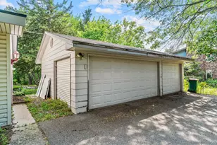 5352 Eagle Creek Blvd, Shakopee, MN 55379 - Photo 22