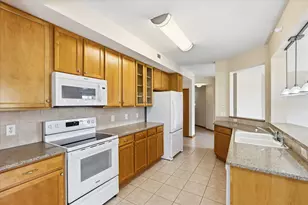 2550 38th Ave NE, Saint Paul, MN 55421 - Photo 16