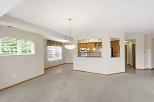 2550 38th Ave NE, Saint Paul, MN 55421 - Photo 8