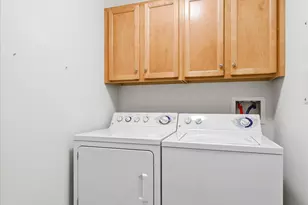 2550 38th Ave NE, Saint Paul, MN 55421 - Photo 28