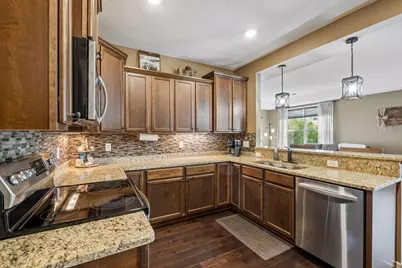 1106 Lorraine Court, Carver, MN 55315 - Photo 8