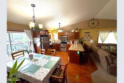 4294 Auburn Avenue S, Fargo, ND 58104 - Photo 2