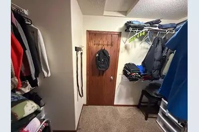 4294 Auburn Avenue S, Fargo, ND 58104 - Photo 8