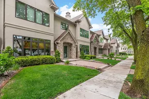 337 Willoughby Way W, Minnetonka, MN 55305 - Photo 44