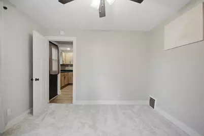 605 9th Avenue SW, Austin, MN 55912 - Photo 16