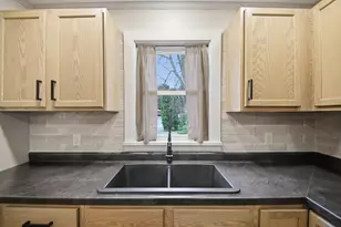605 9th Ave SW, Austin, MN 55912 - Photo 14