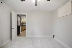 605 9th Ave SW, Austin, MN 55912 - Photo 16