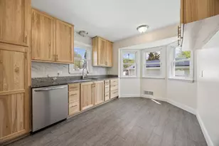 1652 Atlantic St, Saint Paul, MN 55106 - Photo 10