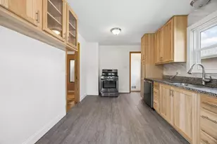1652 Atlantic St, Saint Paul, MN 55106 - Photo 6