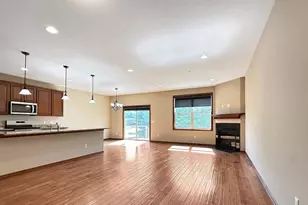 9496 Declaration Dr, Chanhassen, MN 55317 - Photo 6
