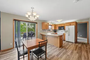 421 Durango Dr, Roberts, WI 54023 - Photo 10
