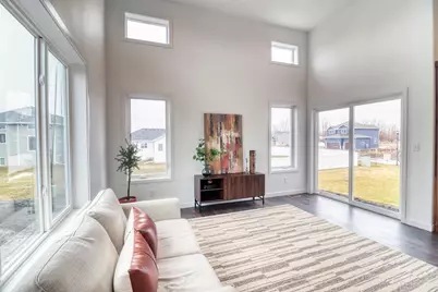 6727 Selkirk Drive S, Fargo, ND 58104 - Photo 16