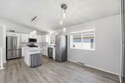 720 31st Avenue N, Saint Cloud, MN 56303 - Photo 8
