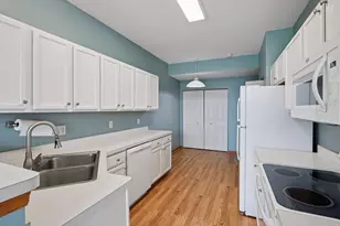 820 Princeton Ave, Shakopee, MN 55379 - Photo 10