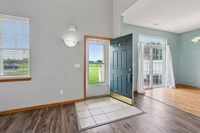 820 Princeton Avenue, Shakopee, MN 55379 - Photo 4