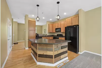 12219 82nd Avenue N #67, Maple Grove, MN 55369 - Photo 8