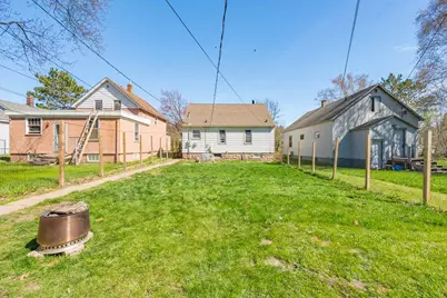 1107 Douglas Avenue, Eveleth, MN 55734 - Photo 22