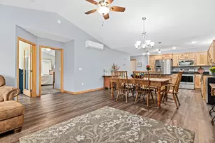 914 Cart Way Ln, Hinckley, MN 55037 - Photo 10