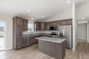 700 Erin Circle, Green Isle, MN 55338 - Photo 12