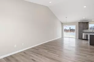 700 Erin Circle, Green Isle, MN 55338 - Photo 8