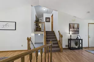 9176 Sierra Rd, Woodbury, MN 55125 - Photo 2