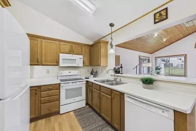 9176 Sierra Road, Woodbury, MN 55125 - Photo 8