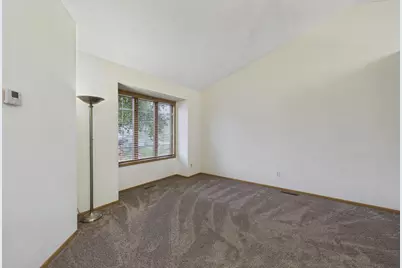 9176 Sierra Road, Woodbury, MN 55125 - Photo 16