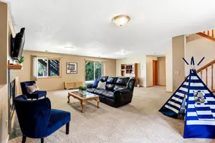 397 Viking Dr E, Little Canada, MN 55117 - Photo 20