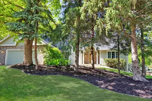 12827 Dover Ct, Apple Valley, MN 55124 - Photo 2