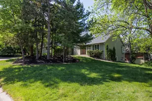 12827 Dover Ct, Apple Valley, MN 55124 - Photo 60