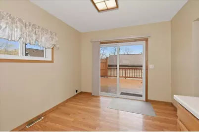 216 N 38th Avenue W, Duluth, MN 55807 - Photo 10