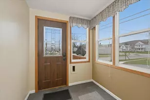 216 N 38th Ave W, Duluth, MN 55807 - Photo 4