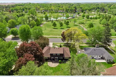 807 5th Street E, Northfield, MN 55057 - Photo 2