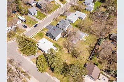 244 W Faribault Street, Duluth, MN 55803 - Photo 40
