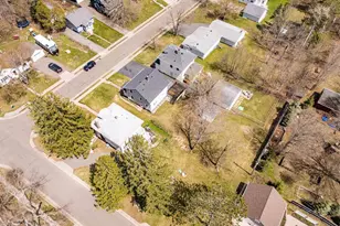 244 W Faribault St, Duluth, MN 55803 - Photo 40