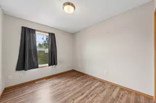 2555 11th Ave, Anoka, MN 55303 - Photo 14