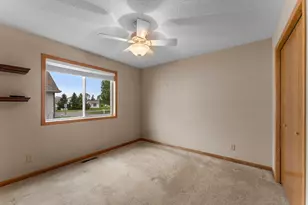 333 25th Ln SE, Cambridge, MN 55008 - Photo 36