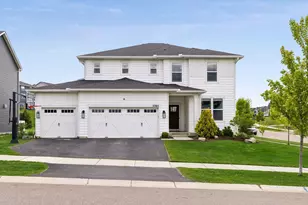 2265 Creekview Dr, Victoria, MN 55386 - Photo 2