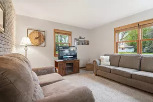 215 Terrace Dr SW, Willmar, MN 56201 - Photo 10
