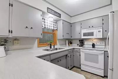 215 Terrace Drive SW, Willmar, MN 56201 - Photo 8